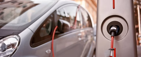 Electric vehicle charging station
